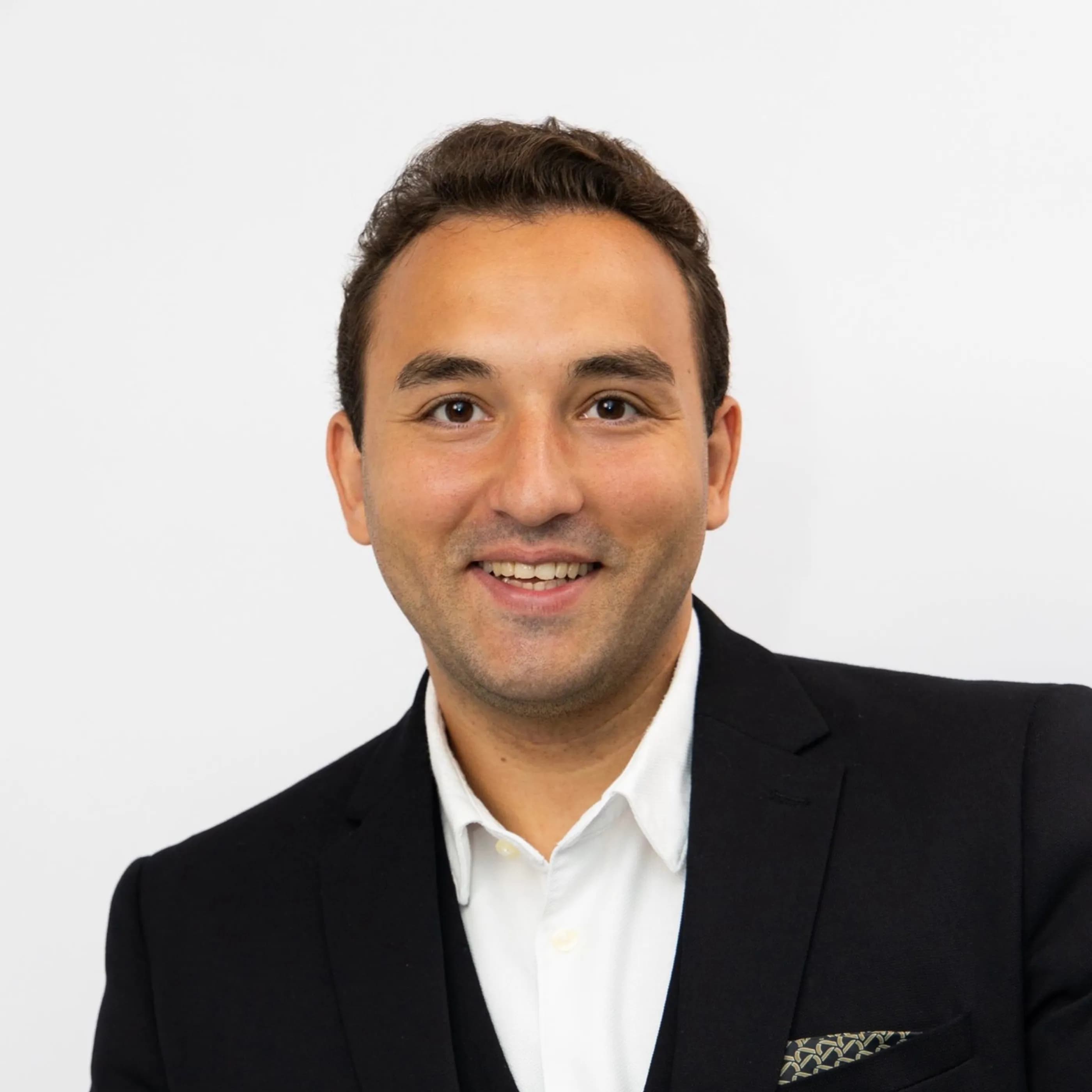 HARRY HUKASIAN